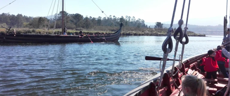 Ruta por el río Ulla en Drakar Vikingo